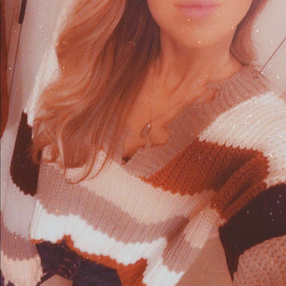 Meet your Posher, Stacy - Picture 4 of 4